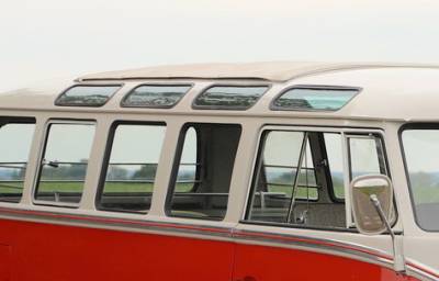 GLASS, SKYLIGHT ROOF WINDOWS, GREEN TINT *SET OF 8* DELUXE 21 & 23 WINDOW BUS 1951-67