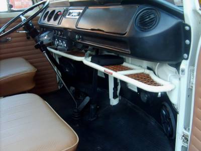 PARCEL TRAY SHELF UNDER DASH, VINYL WRAPPED BAMBOO BAMBUS REPRODUCTION, BUS 1968-79 (Brackets & Badge included, some relocation of fuse box may be required on 71-79 models) - Image 2